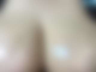 thickfreakylatina's Live Sex Cam Show