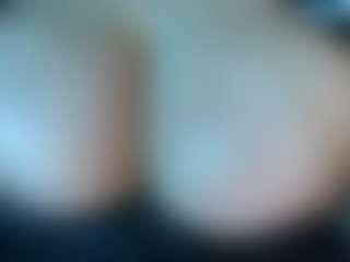 thickfreakylatina's Live Sex Cam Show