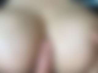 thickfreakylatina's Live Sex Cam Show