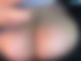 thickfreakylatina's Live Sex Cam Show