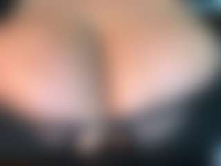 thickfreakylatina's Live Sex Cam Show