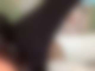 thickfreakylatina's Live Sex Cam Show