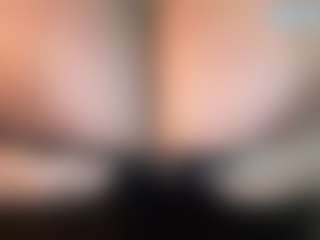 thickfreakylatina's Live Sex Cam Show