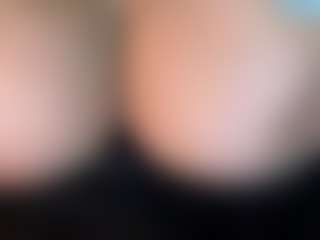thickfreakylatina's Live Sex Cam Show