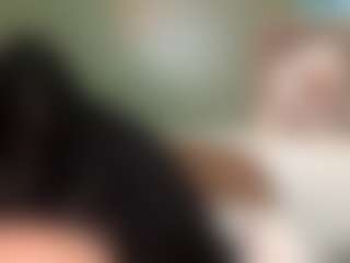 thickfreakylatina's Live Sex Cam Show