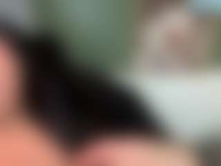 thickfreakylatina's Live Sex Cam Show