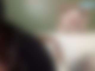Live cam show with thickfreakylatina - Deepthroat on SpunkLive