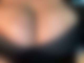 thickfreakylatina's Live Sex Cam Show