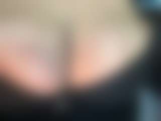 thickfreakylatina's Live Sex Cam Show