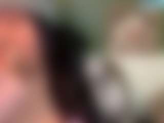 thickfreakylatina's Live Sex Cam Show