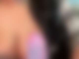 thickfreakylatina's Live Sex Cam Show