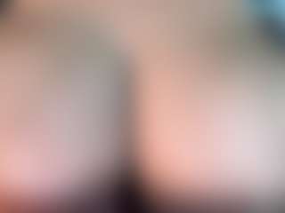 thickfreakylatina's Live Sex Cam Show