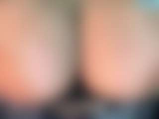 thickfreakylatina's Live Sex Cam Show