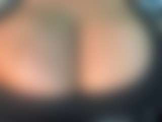 thickfreakylatina's Live Sex Cam Show