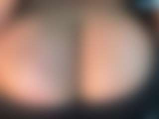 thickfreakylatina's Live Sex Cam Show