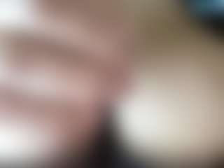 thickfreakylatina's Live Sex Cam Show