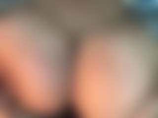 thickfreakylatina's Live Sex Cam Show