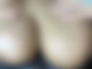 thickfreakylatina's Live Sex Cam Show