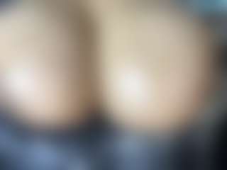 thickfreakylatina's Live Sex Cam Show