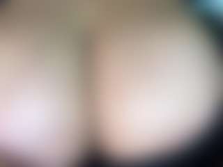 thickfreakylatina's Live Sex Cam Show