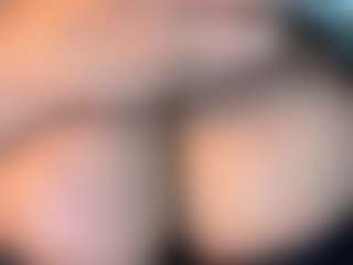 thickfreakylatina's Live Sex Cam Show