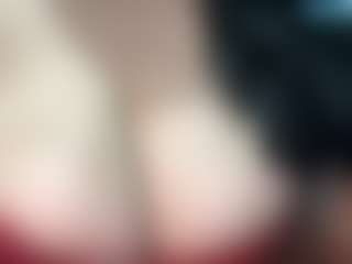 thickfreakylatina's Live Sex Cam Show