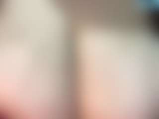 thickfreakylatina's Live Sex Cam Show