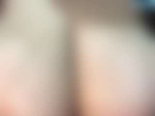 thickfreakylatina's Live Sex Cam Show