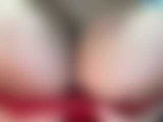thickfreakylatina's Live Sex Cam Show