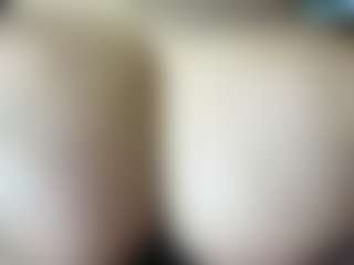 thickfreakylatina's Live Sex Cam Show