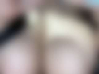 thickfreakylatina's Live Sex Cam Show