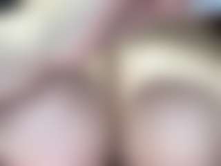 thickfreakylatina's Live Sex Cam Show