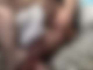 thickfreakylatina's Live Sex Cam Show
