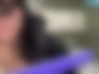 thickfreakylatina's Live Sex Cam Show