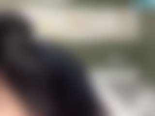 thickfreakylatina's Live Sex Cam Show