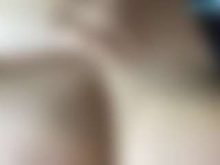 thickfreakylatina's Live Sex Cam Show