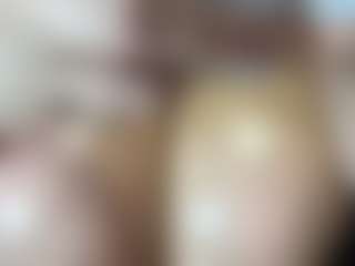 thickfreakylatina's Live Sex Cam Show