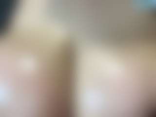 thickfreakylatina's Live Sex Cam Show
