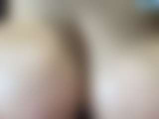 thickfreakylatina's Live Sex Cam Show