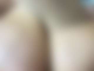 thickfreakylatina's Live Sex Cam Show