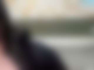 thickfreakylatina's Live Sex Cam Show