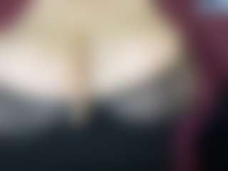 thickfreakylatina's Live Sex Cam Show