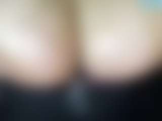 thickfreakylatina's Live Sex Cam Show
