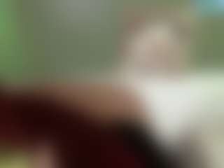 thickfreakylatina's Live Sex Cam Show