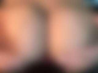 thickfreakylatina's Live Sex Cam Show