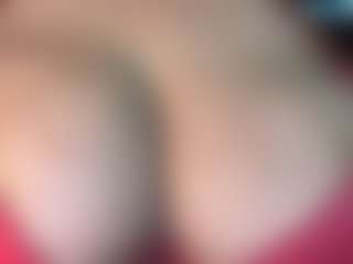 thickfreakylatina's Live Sex Cam Show