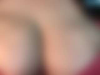 thickfreakylatina's Live Sex Cam Show