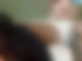 thickfreakylatina's Live Sex Cam Show