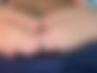 thickfreakylatina's Live Sex Cam Show