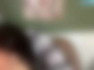 thickfreakylatina's Live Sex Cam Show